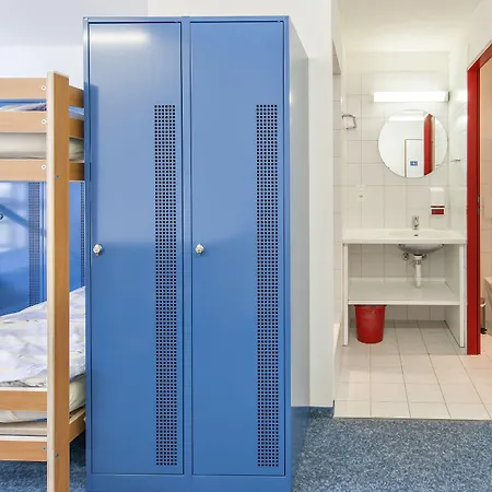 Hostel Inn Lodge Celerina/Schlarigna