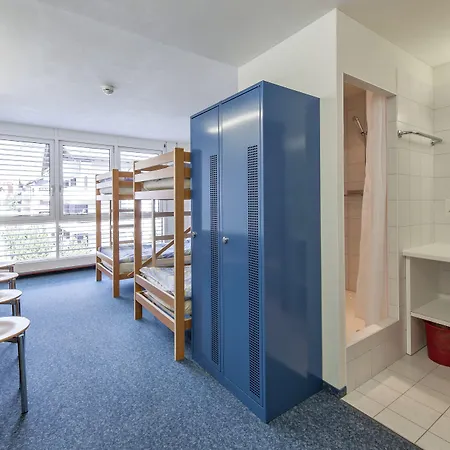 Hostel INN LODGE *