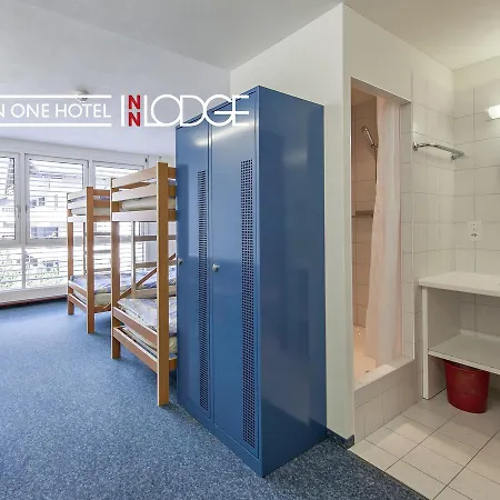 אכסניה Hostel Inn Lodge