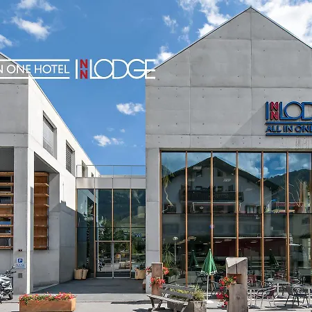 Hostel Inn Lodge סלרינה