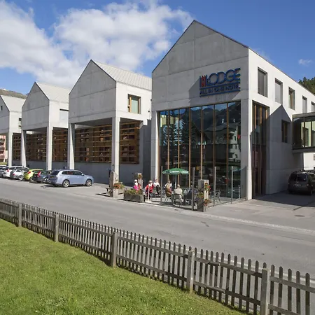 旅馆 Hostel Inn Lodge *