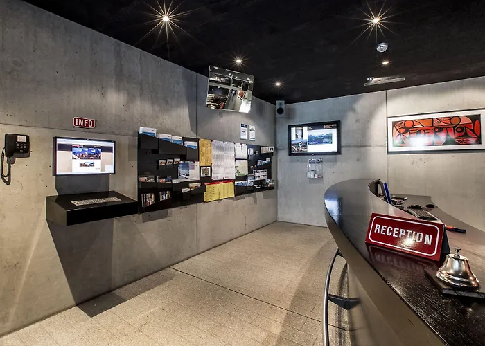 旅馆 Hostel Inn Lodge *