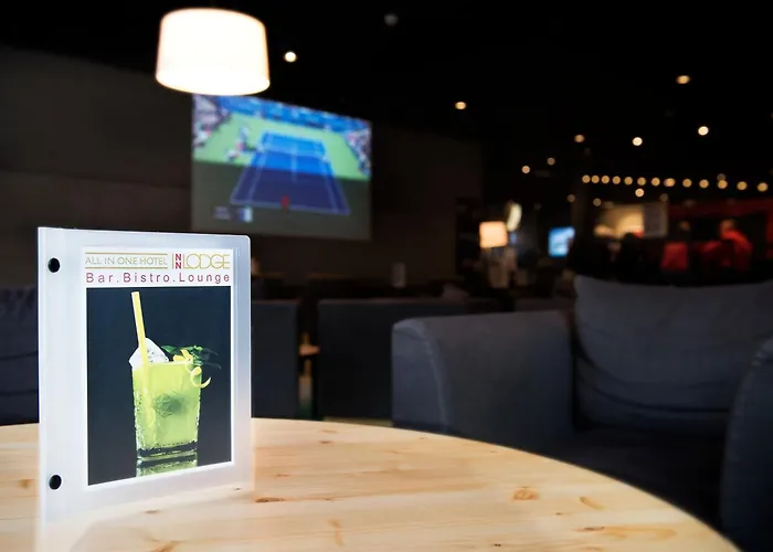 Hostel Inn Lodge * 切勒里纳