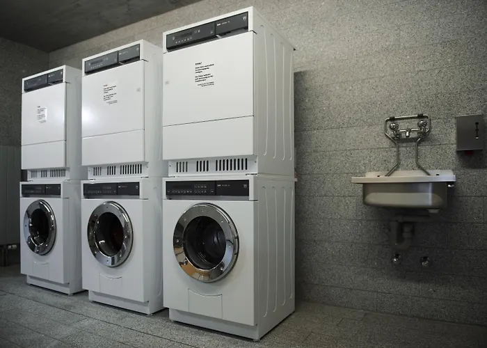 旅馆 Hostel Inn Lodge 切勒里纳