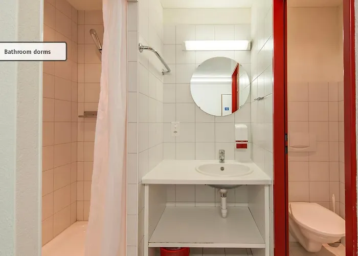 Hostel Inn Lodge 旅馆